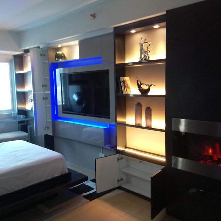 Modern Place Of Style Manila Bagian luar foto