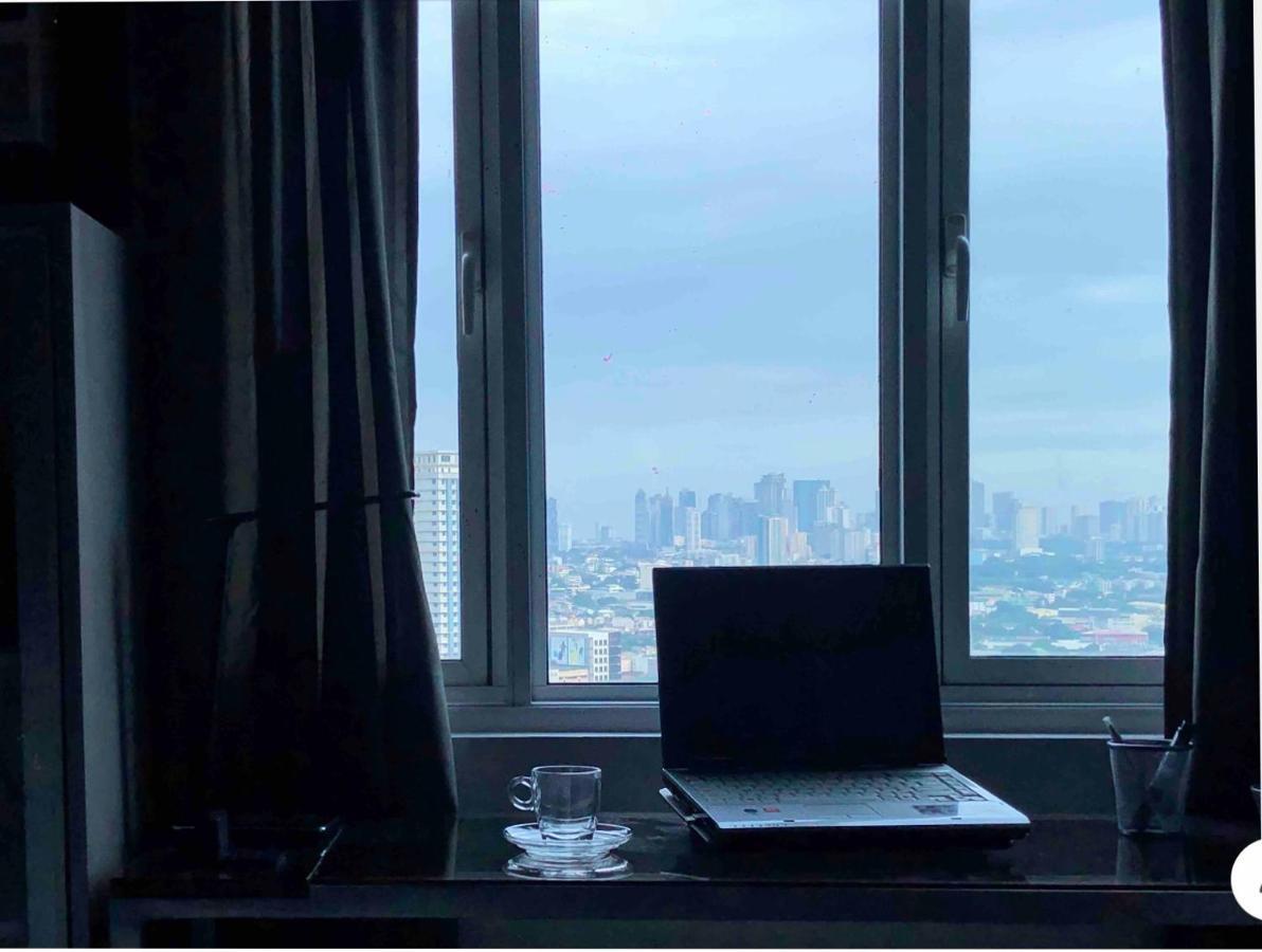 Modern Place Of Style Manila Bagian luar foto